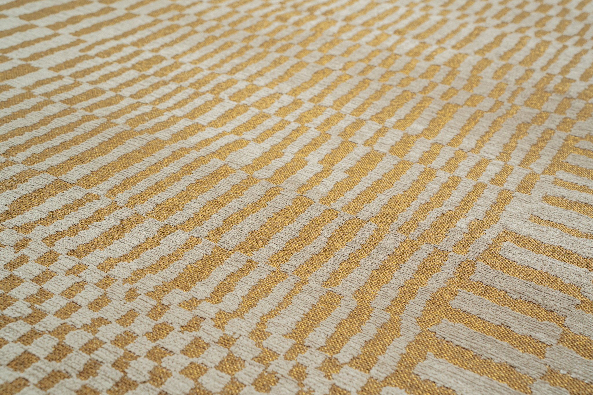Erg Rug | Size: 140 × 200 cm
