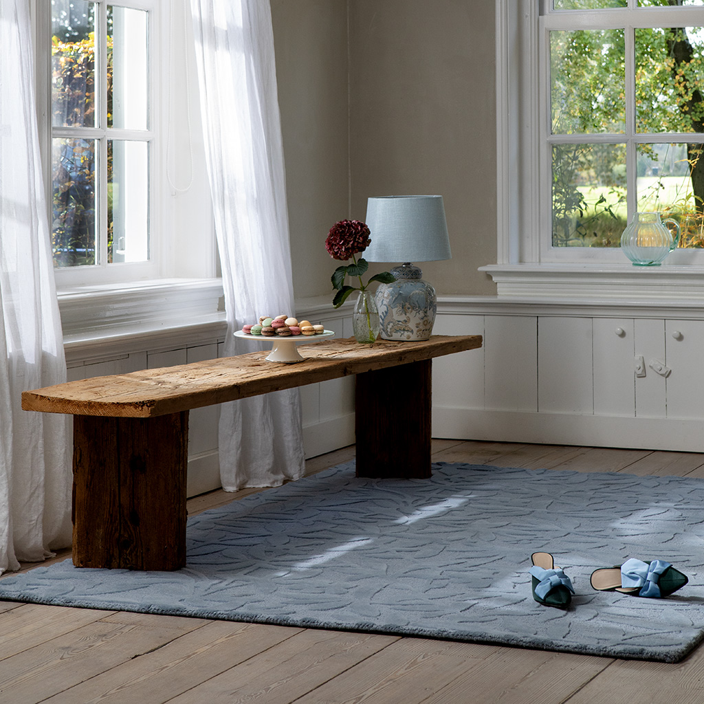 Cleavers Rug | Size: 250 × 350 cm