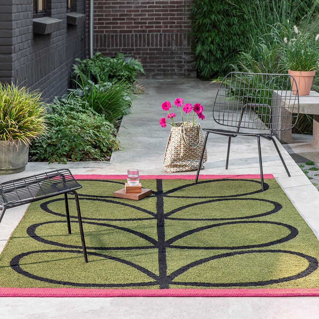 Linear Stem Outdoor Rug | Size: 140 × 200 cm