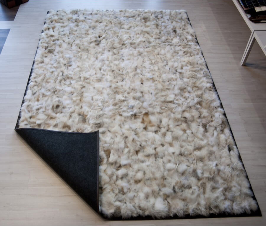 Wolf Fur Rug | Size: 300 × 400 cm