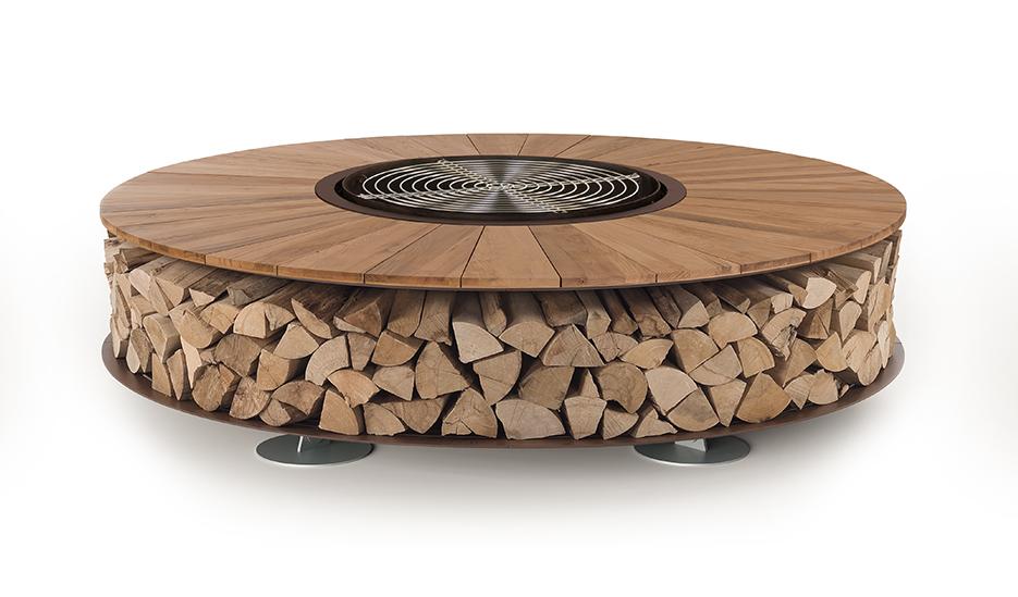 Zero Wood Fire Pit | Finishing: Chestnut Wood | Dimensions: Ø 200 cm