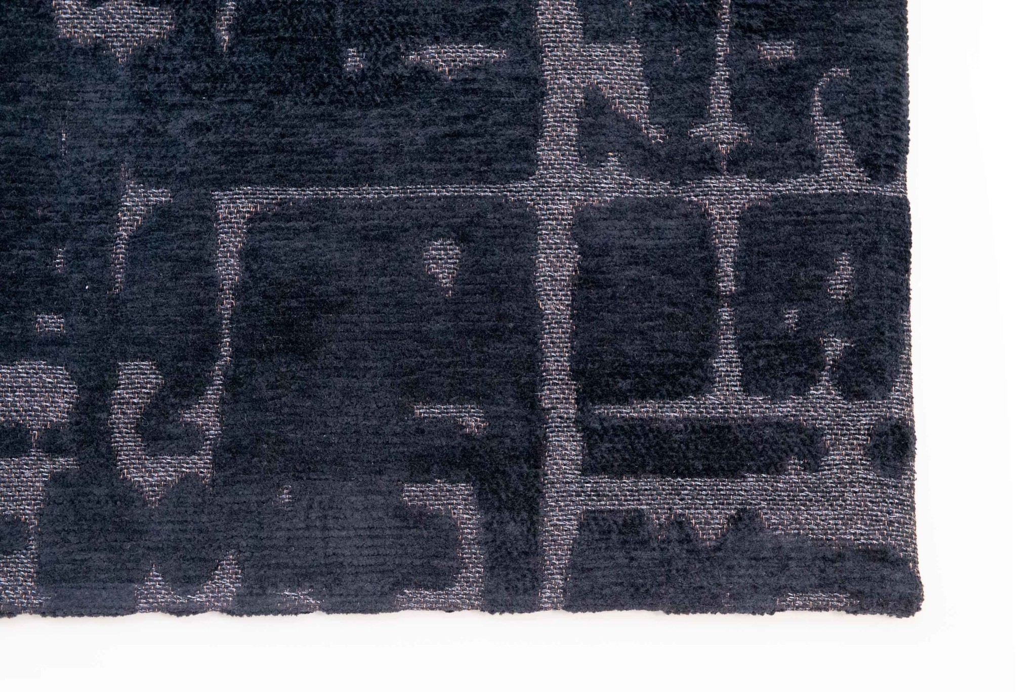 Baobab Black Water Rug | Size: 170 × 240 cm