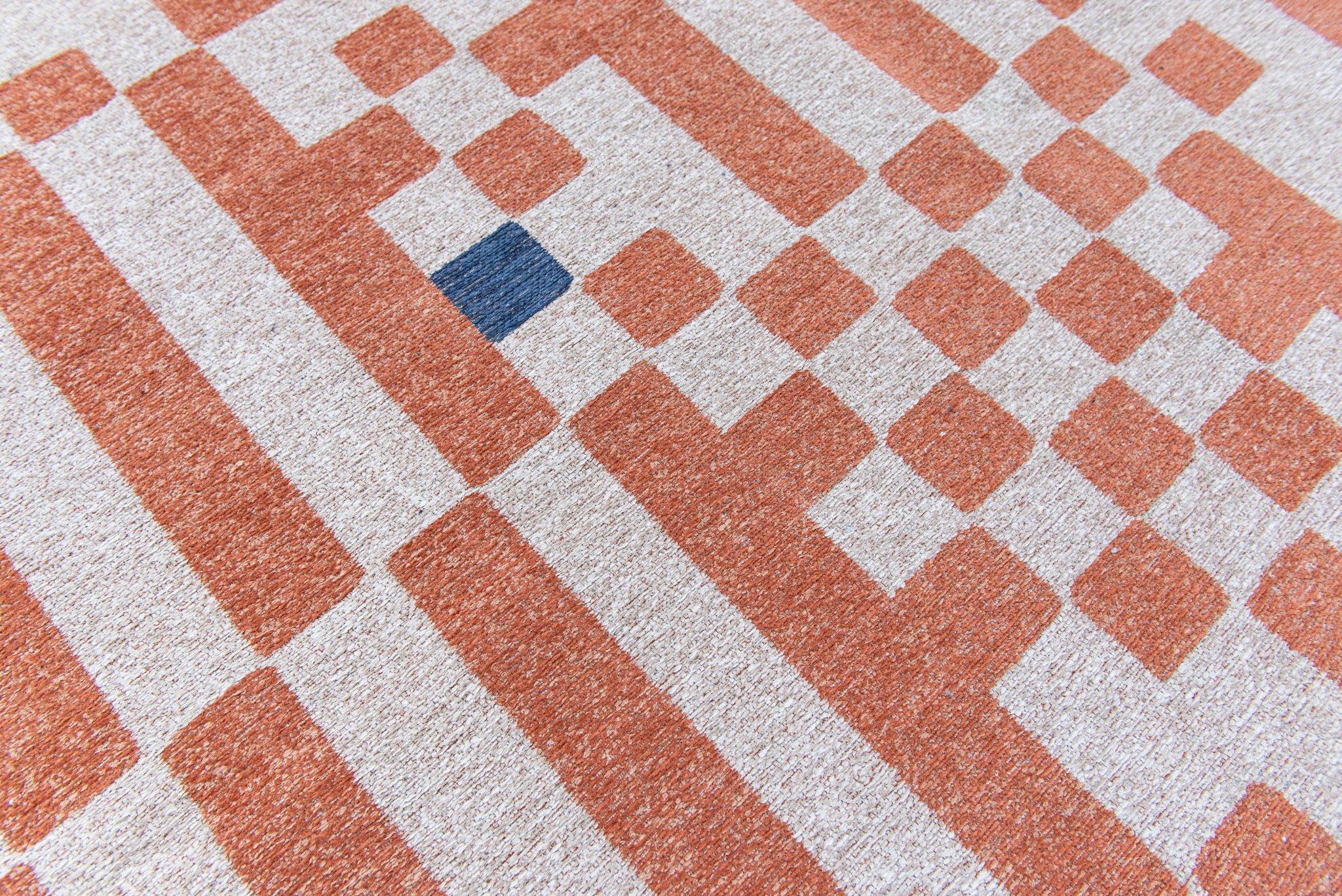 Nude Rug | Size: 140 × 200 cm