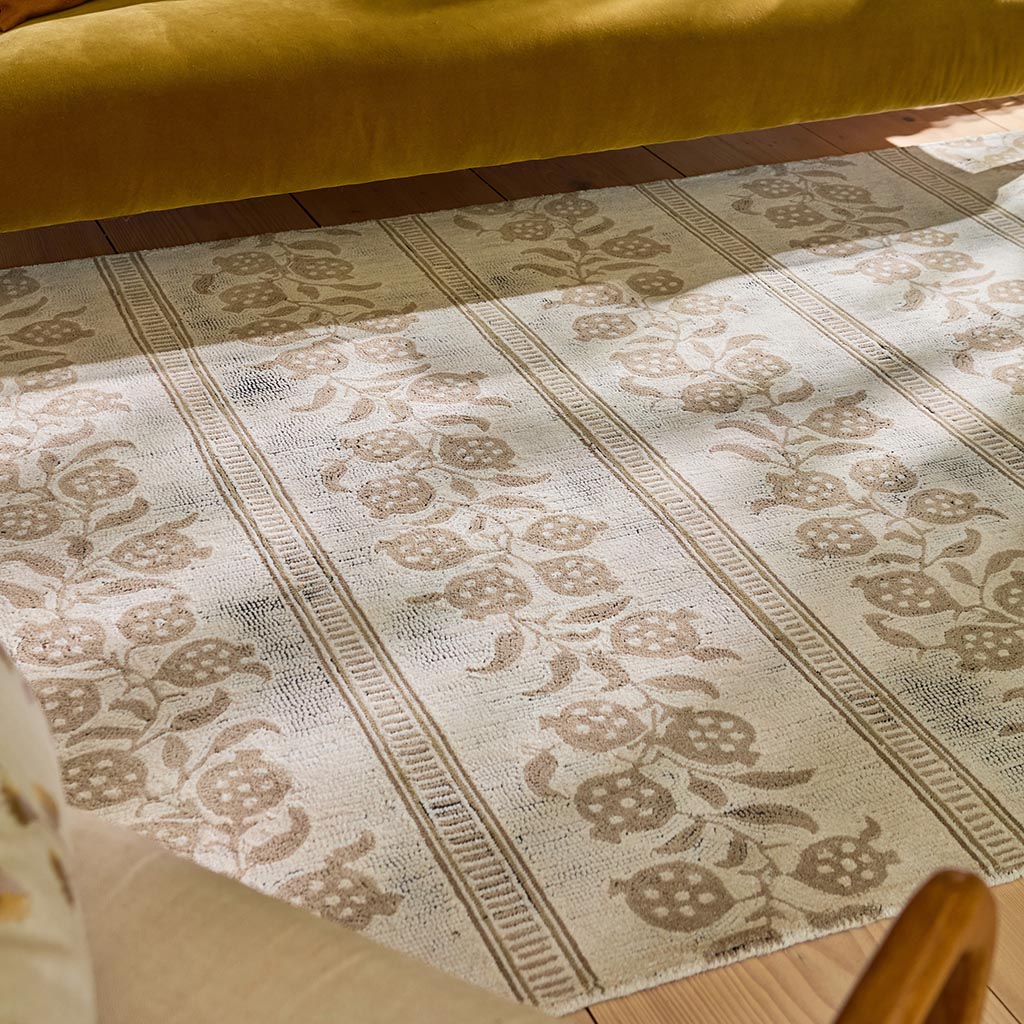 Anaar Flax Luxury Rug