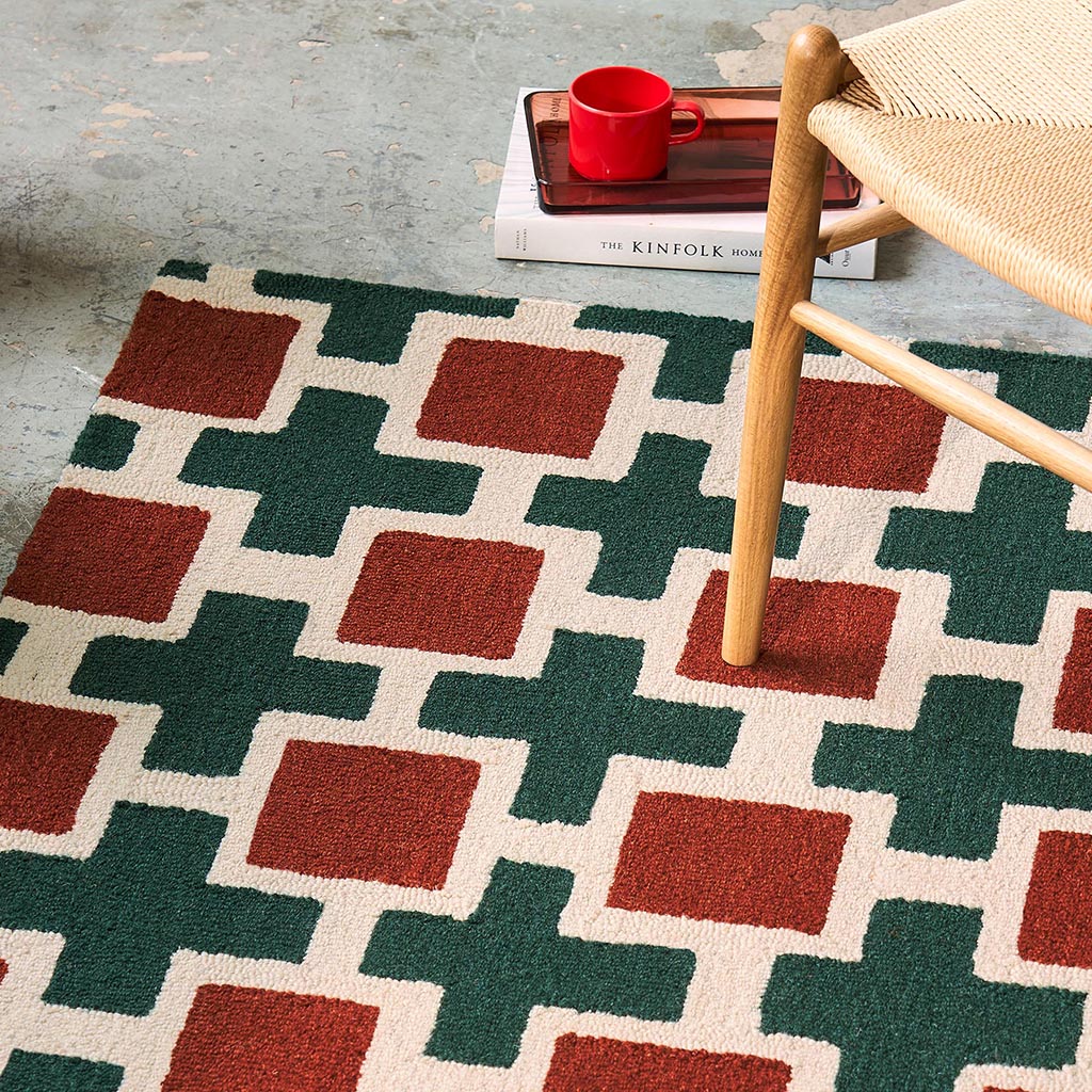Hatch Rug | Size: 250 × 350 cm