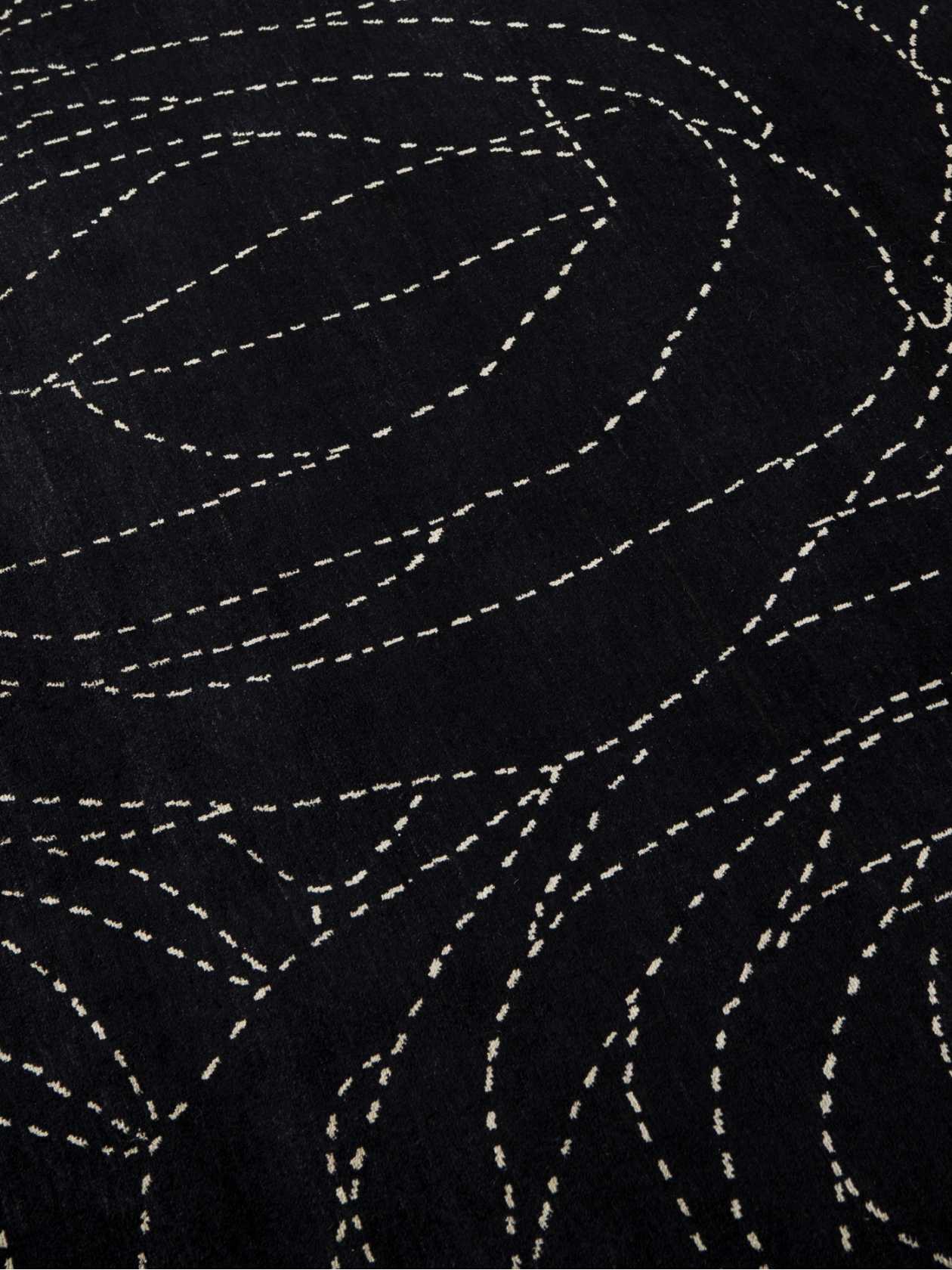 Rosetum Circle Rug