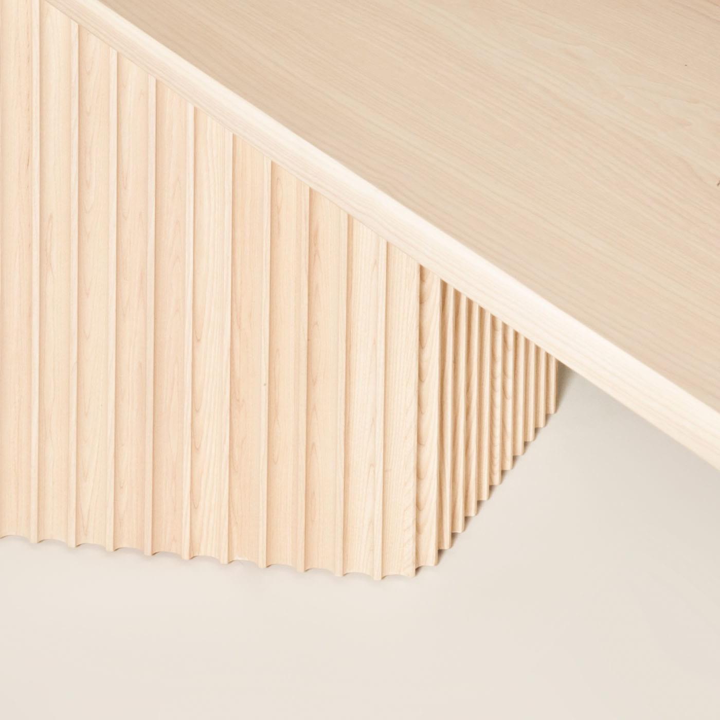 Basalto Table