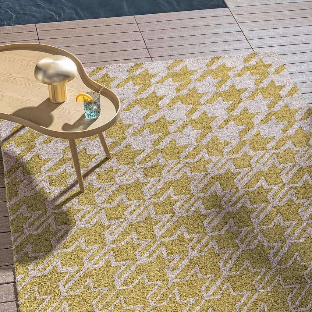Houndstooth Mustard Outdoor Rug | Size: 250 × 350 cm