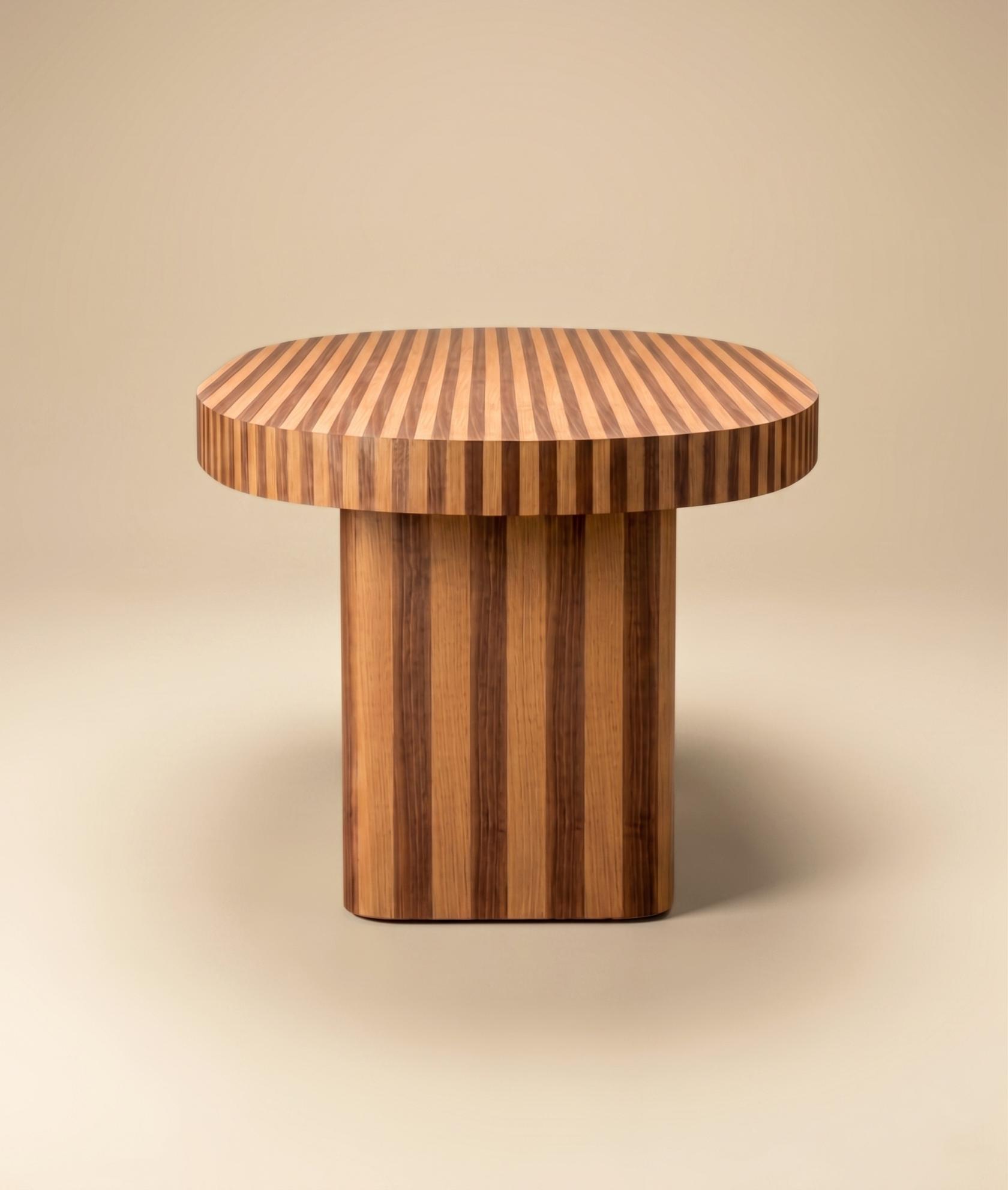 Nusa Table