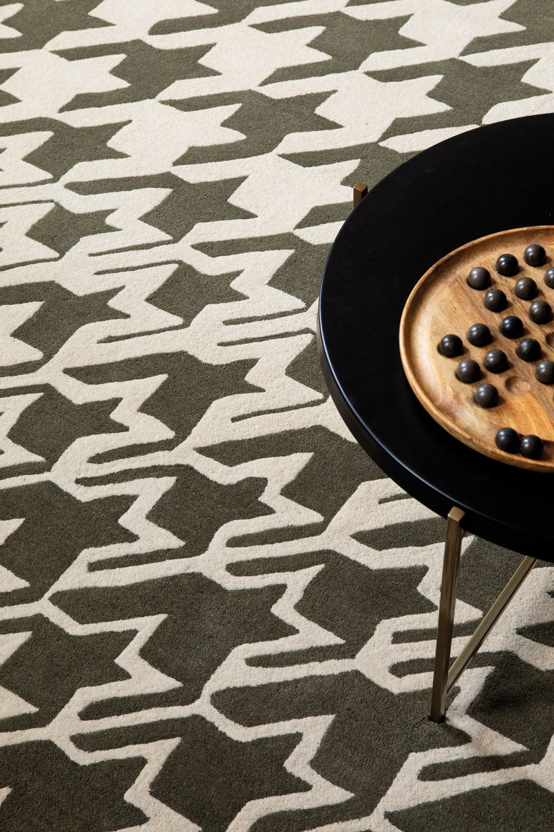 Houndstooth Rug | Size: 200 × 280 cm