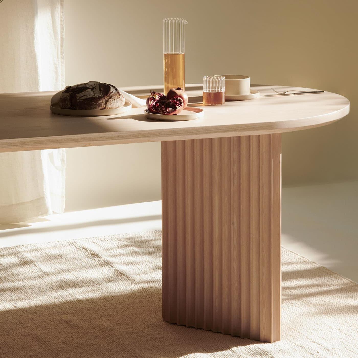 Basalto Table