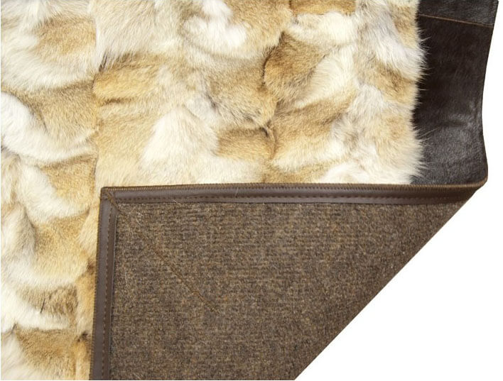 Wolf Yellow Fur Rug | Size: 210 × 210 cm