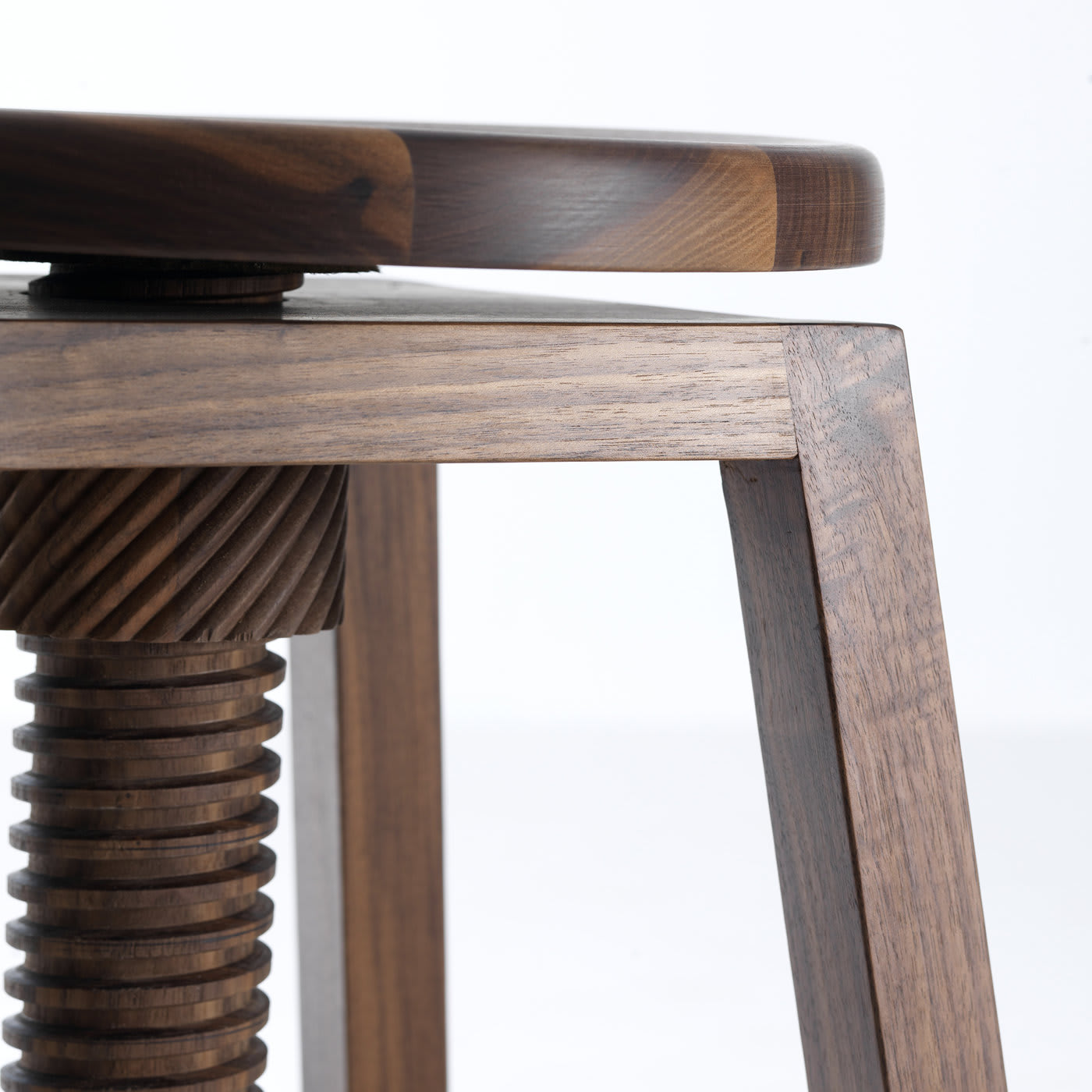 Invito High Brown Stool