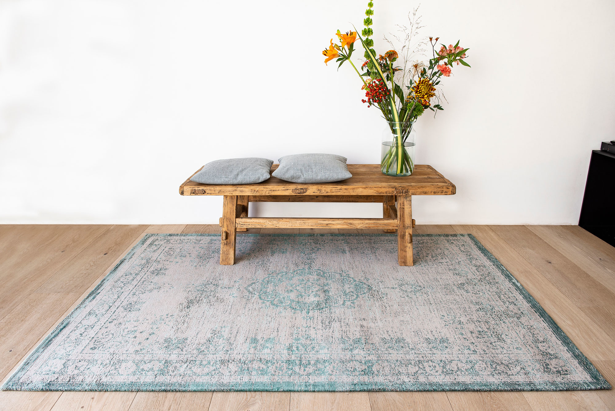 Vintage Style Jade Oyster Rug | Size: 140 × 200 cm