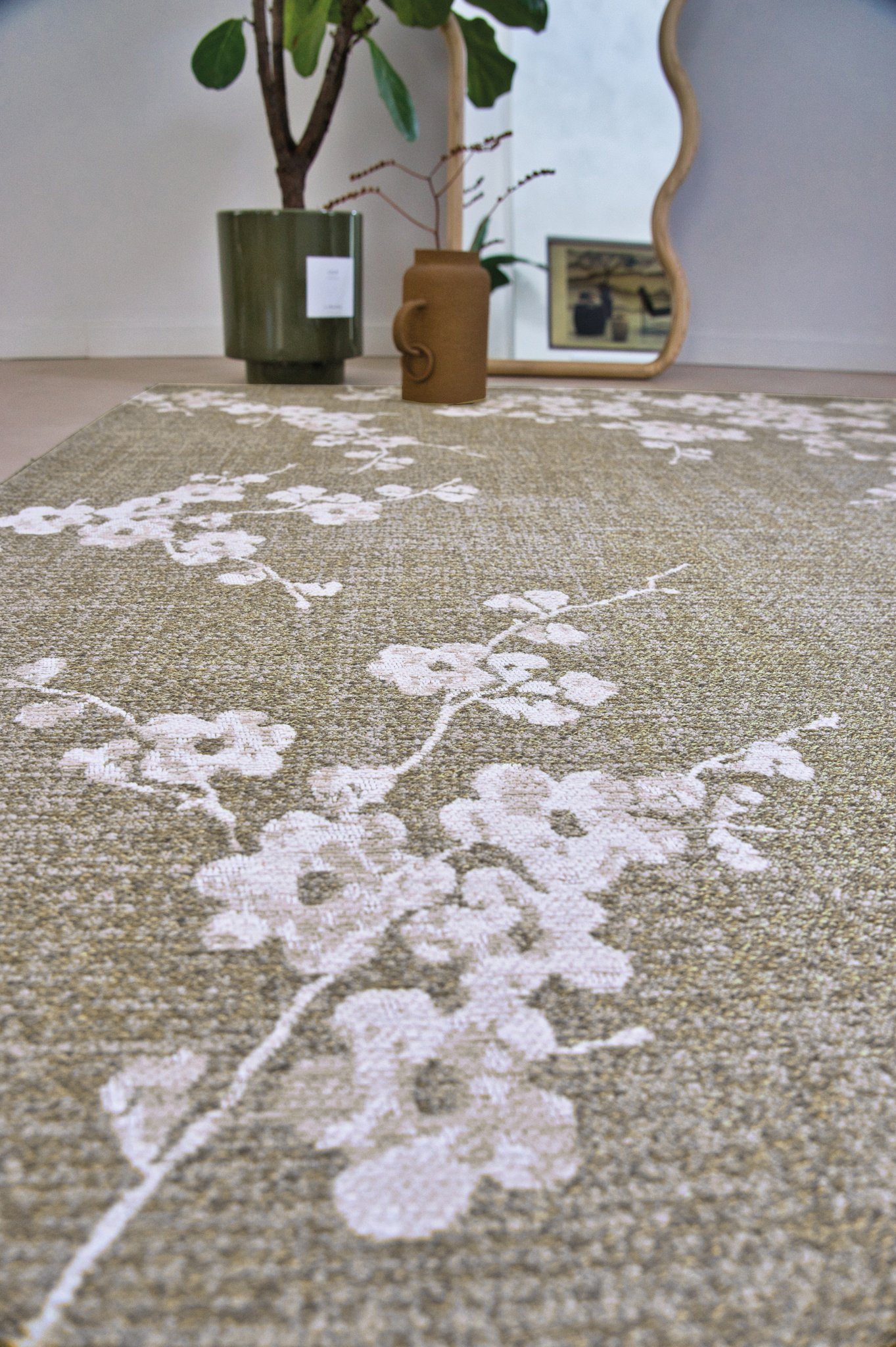 سجادة «ويت غاردن» | المقاس: 170 × 240 cm