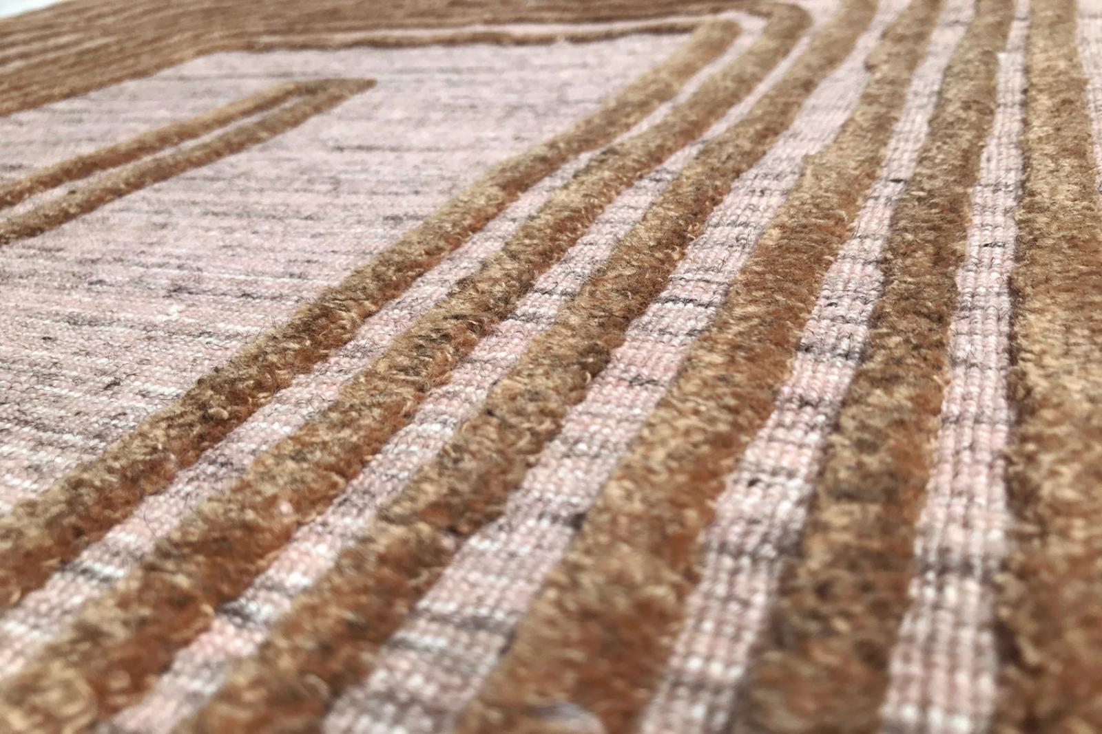 سجادة «فلو» وردي ضبابي | المقاس: 200 × 300 cm