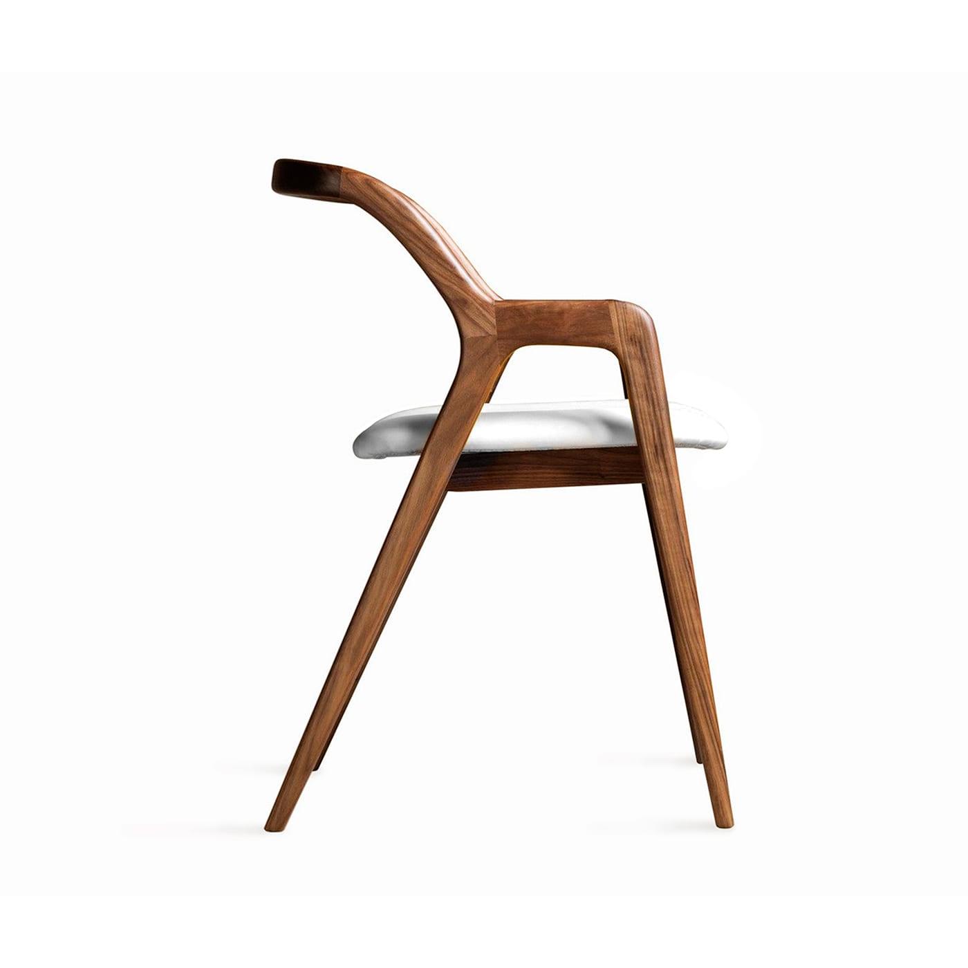 In Breve Natural Walnut Chair | Upholstery: Leather PANDORA 649