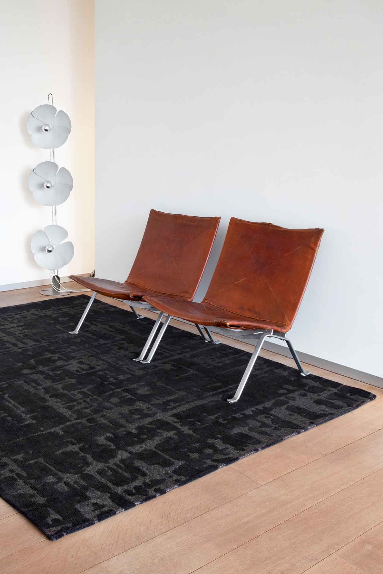 Baobab Black Water Rug | Size: 170 × 240 cm