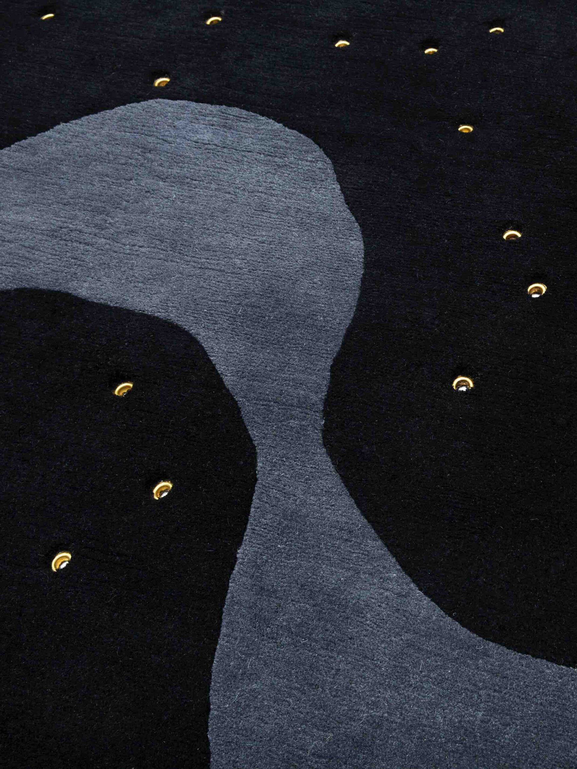 Bala Perdida Circle Rug