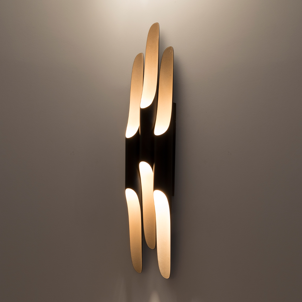 Deep-tone Wall Lamp