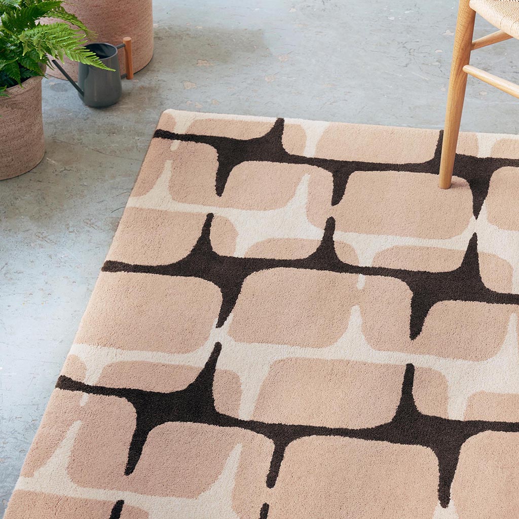Going Lohko Rug