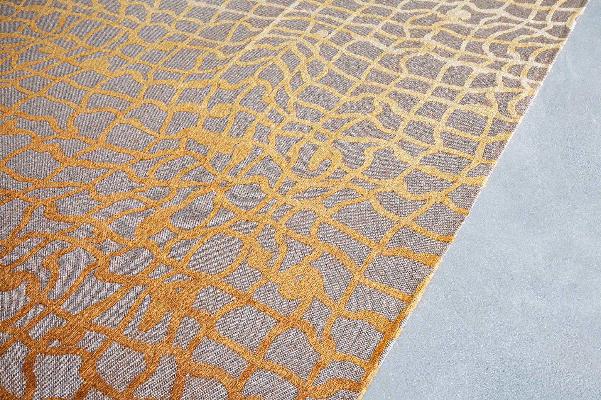 سجادة «ديدالو» أصفر جعران | المقاس: 200 × 280 cm