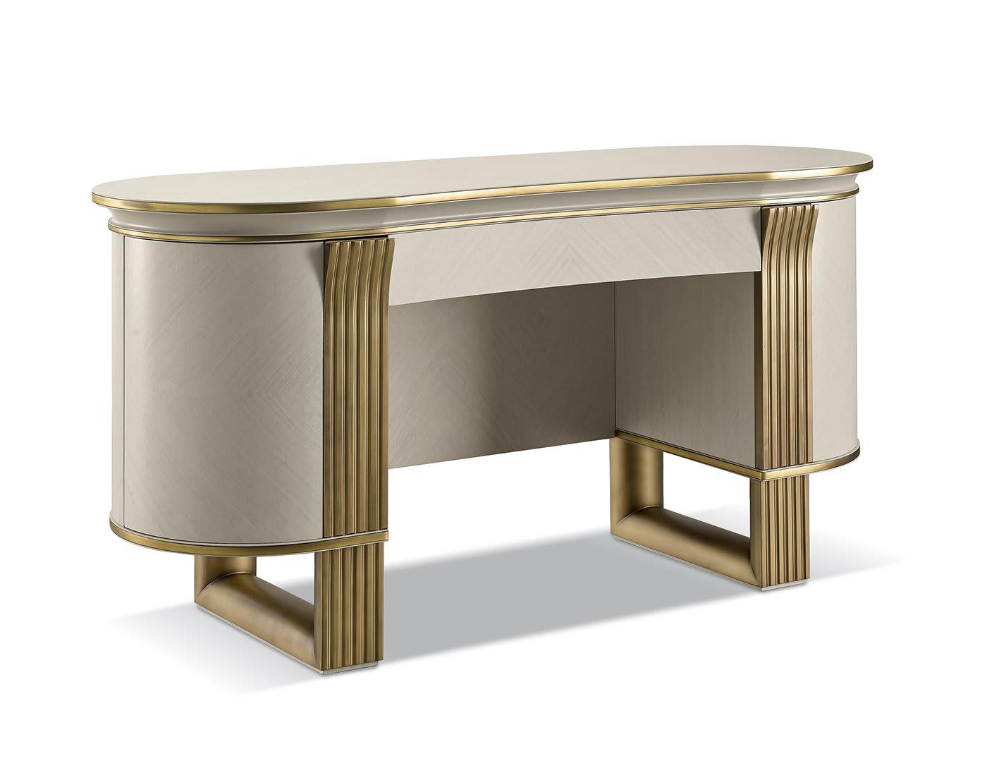 Oliver Vanity Table | Configuration: With Mirror