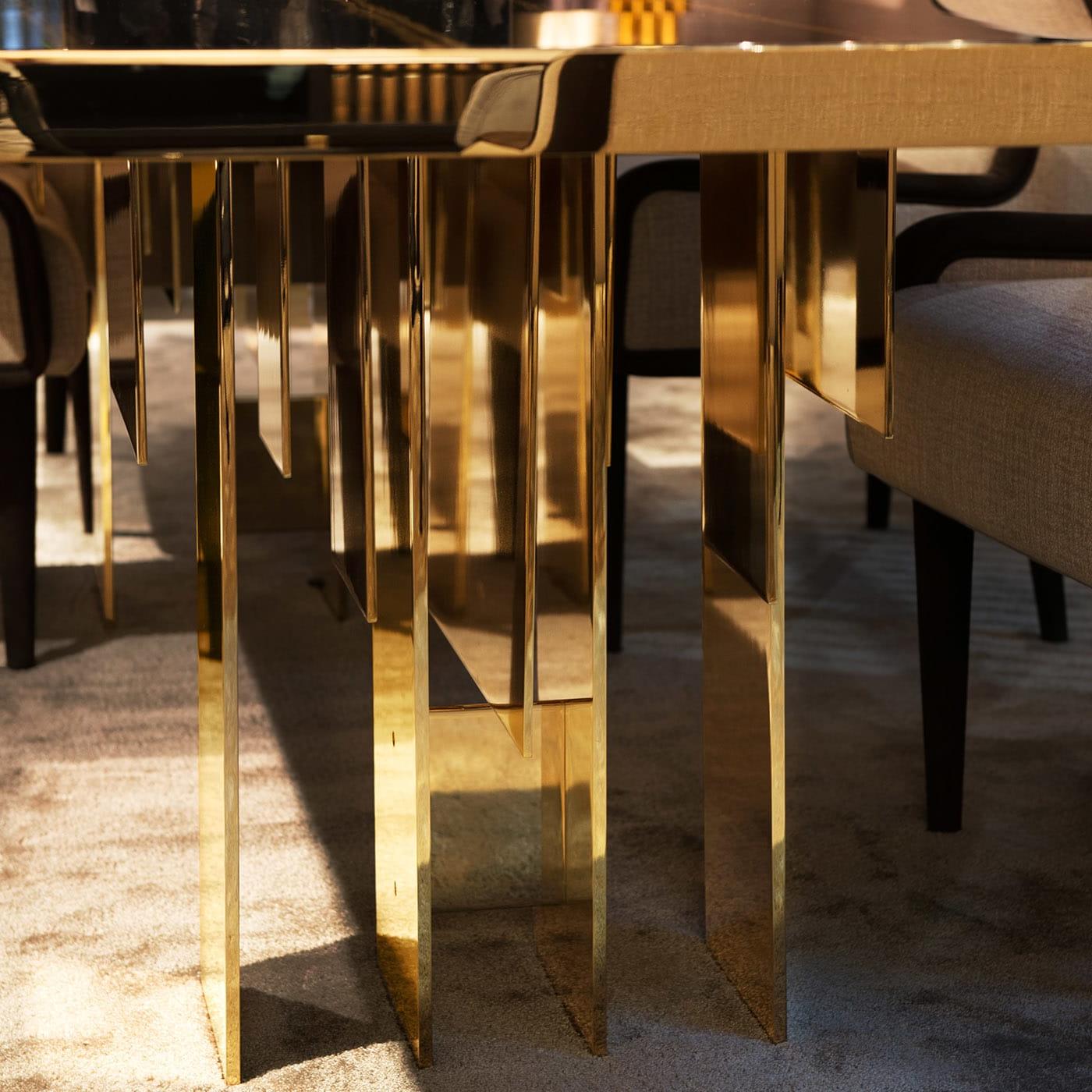 Cheviot Table | Tabletop: Wooden