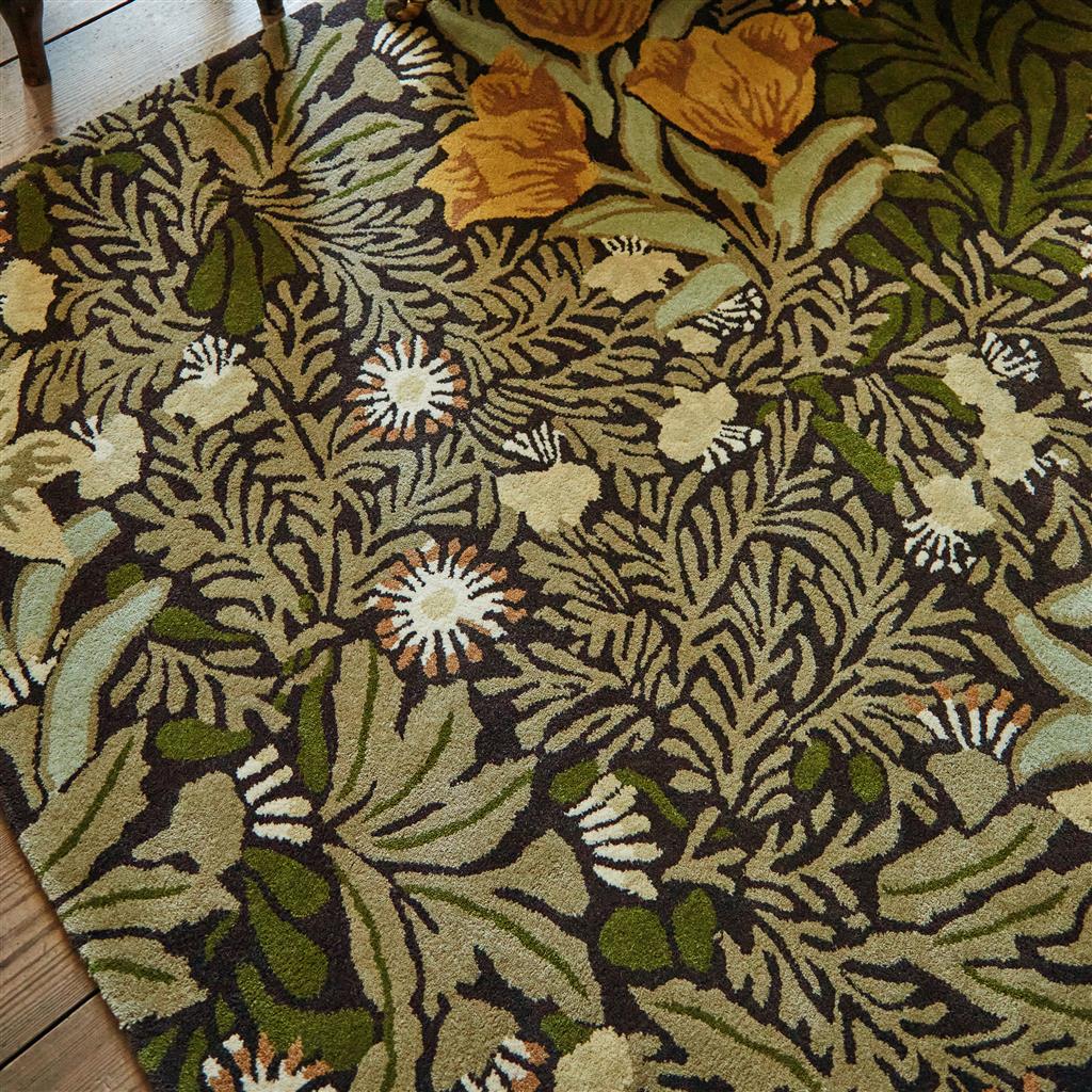 Bower Twining Vine Rug | Size: 250 × 350 cm