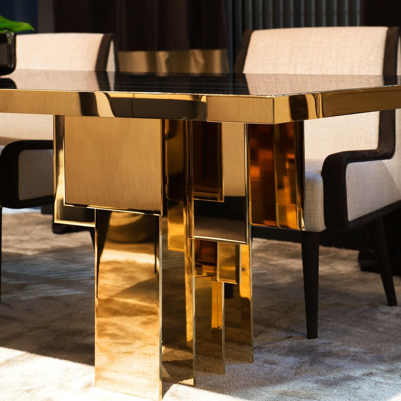 Cheviot Table | Tabletop: Wooden