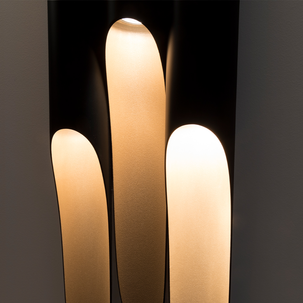 Deep-tone Wall Lamp