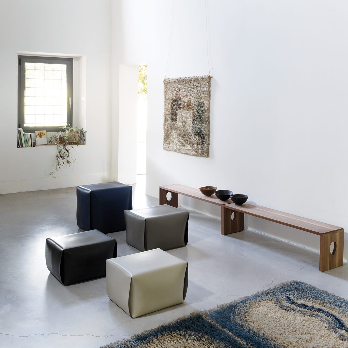 Bao Leather Pouf | Seat: Leather