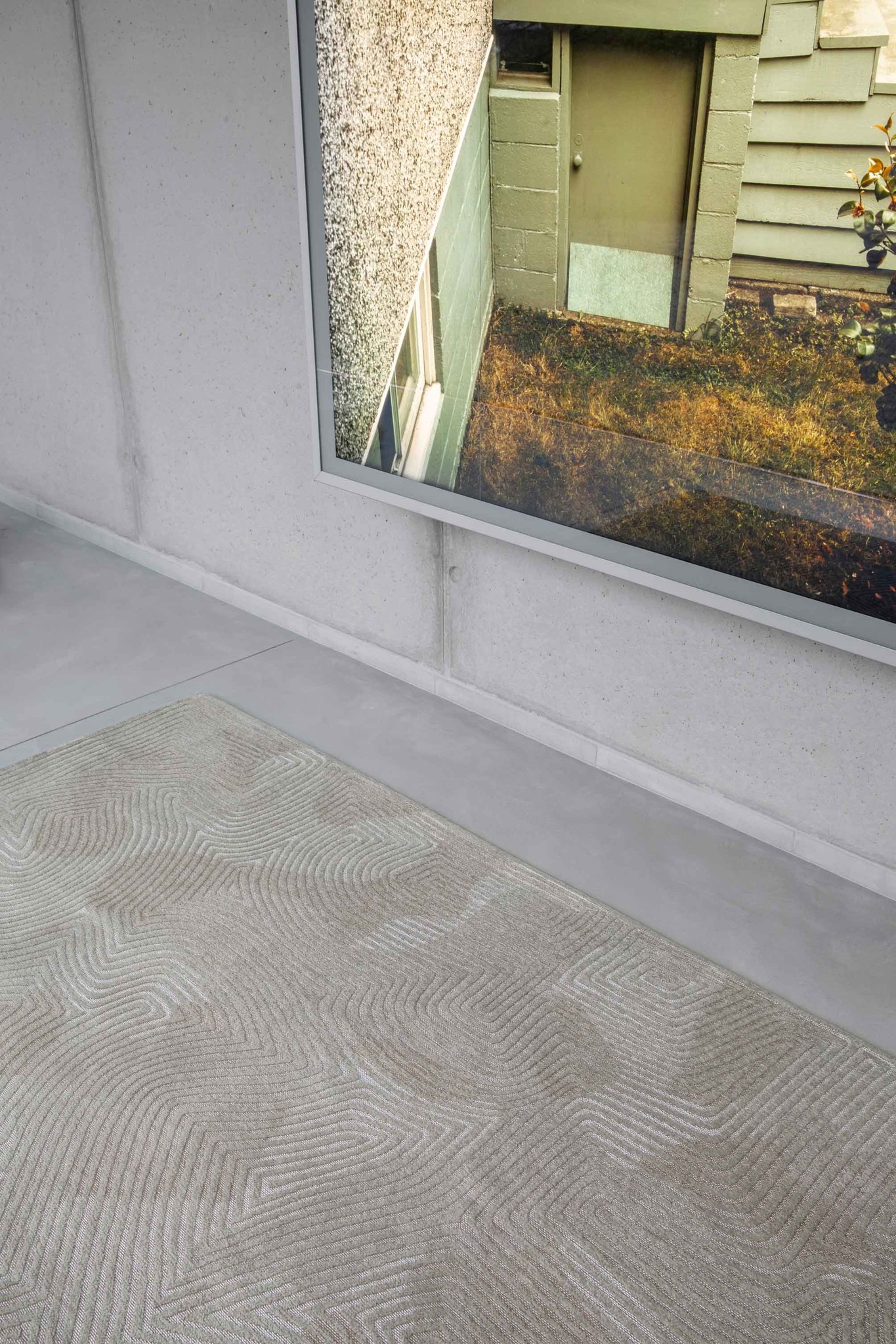 Coral Shell Beige Rug | Size: 170 × 240 cm