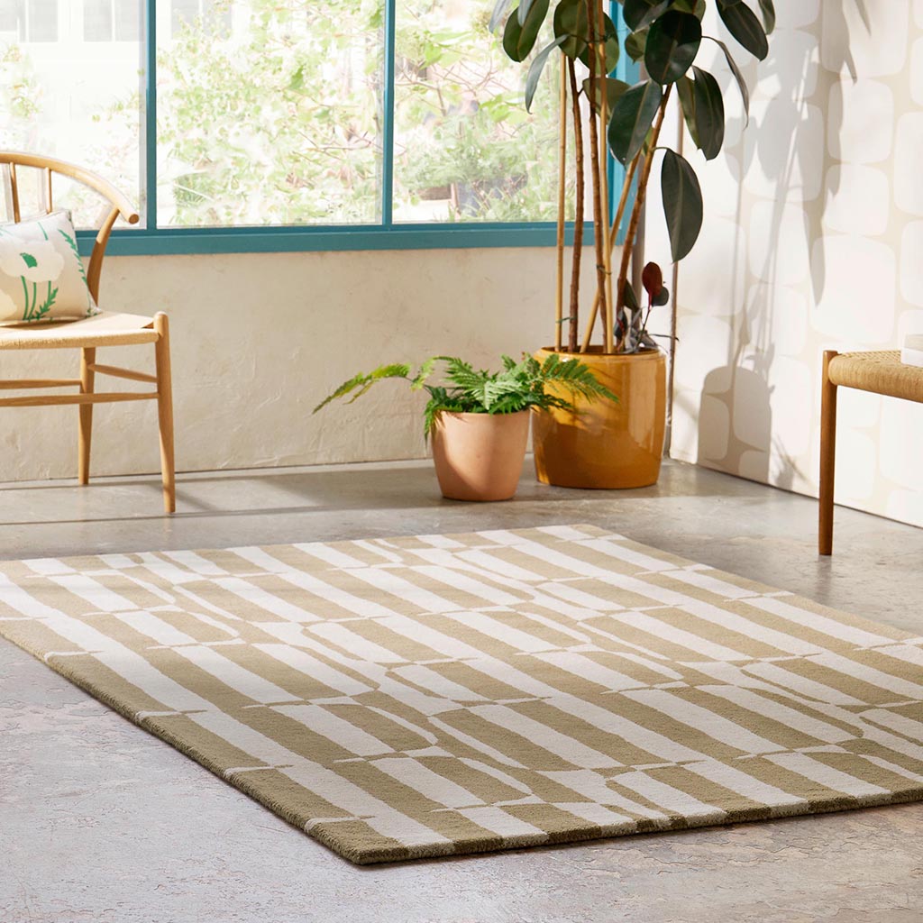 سجادة «لوهكو سترايب» | المقاس: 160 × 230 cm