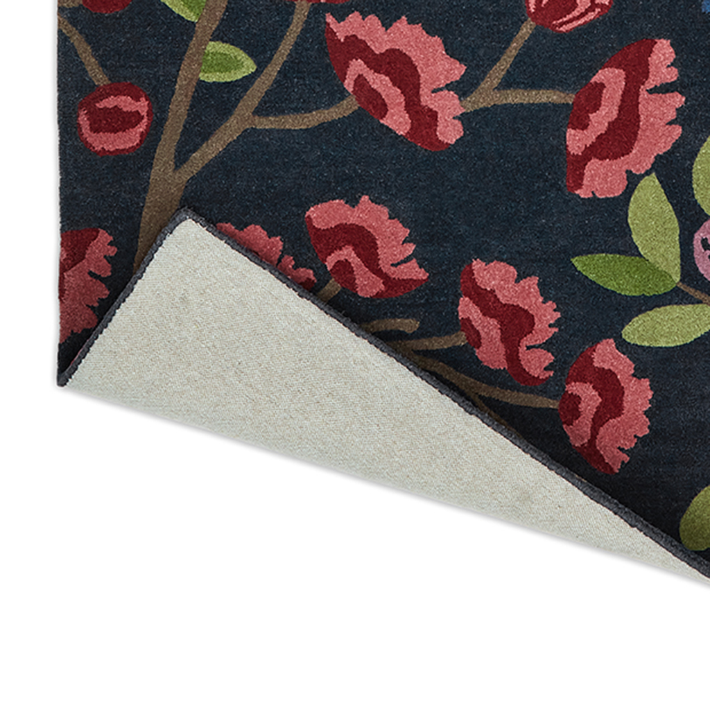 Foraging Indigo Rug | Size: 140 × 200 cm