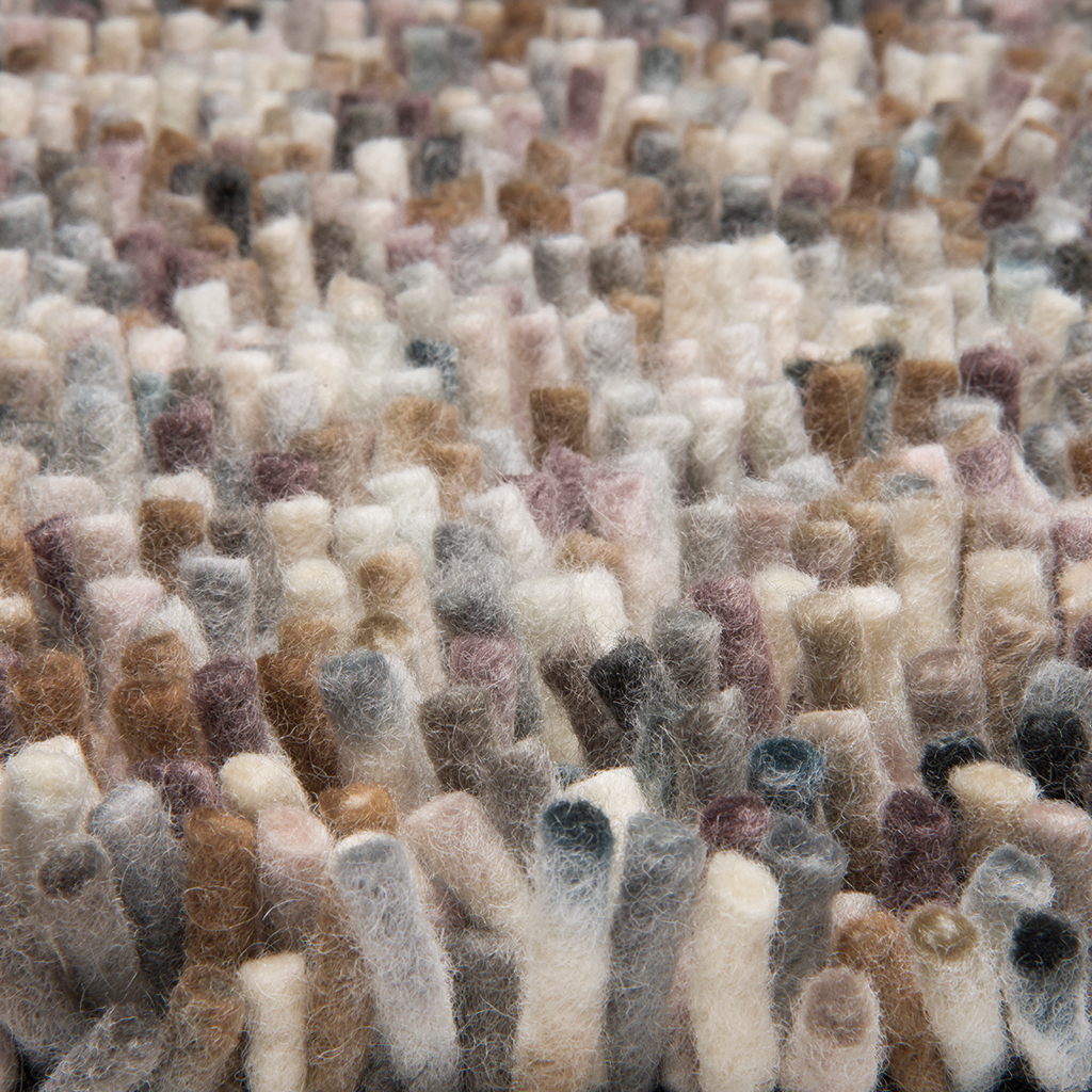 Dots Shaggy Rug | Size: 250 × 350 cm