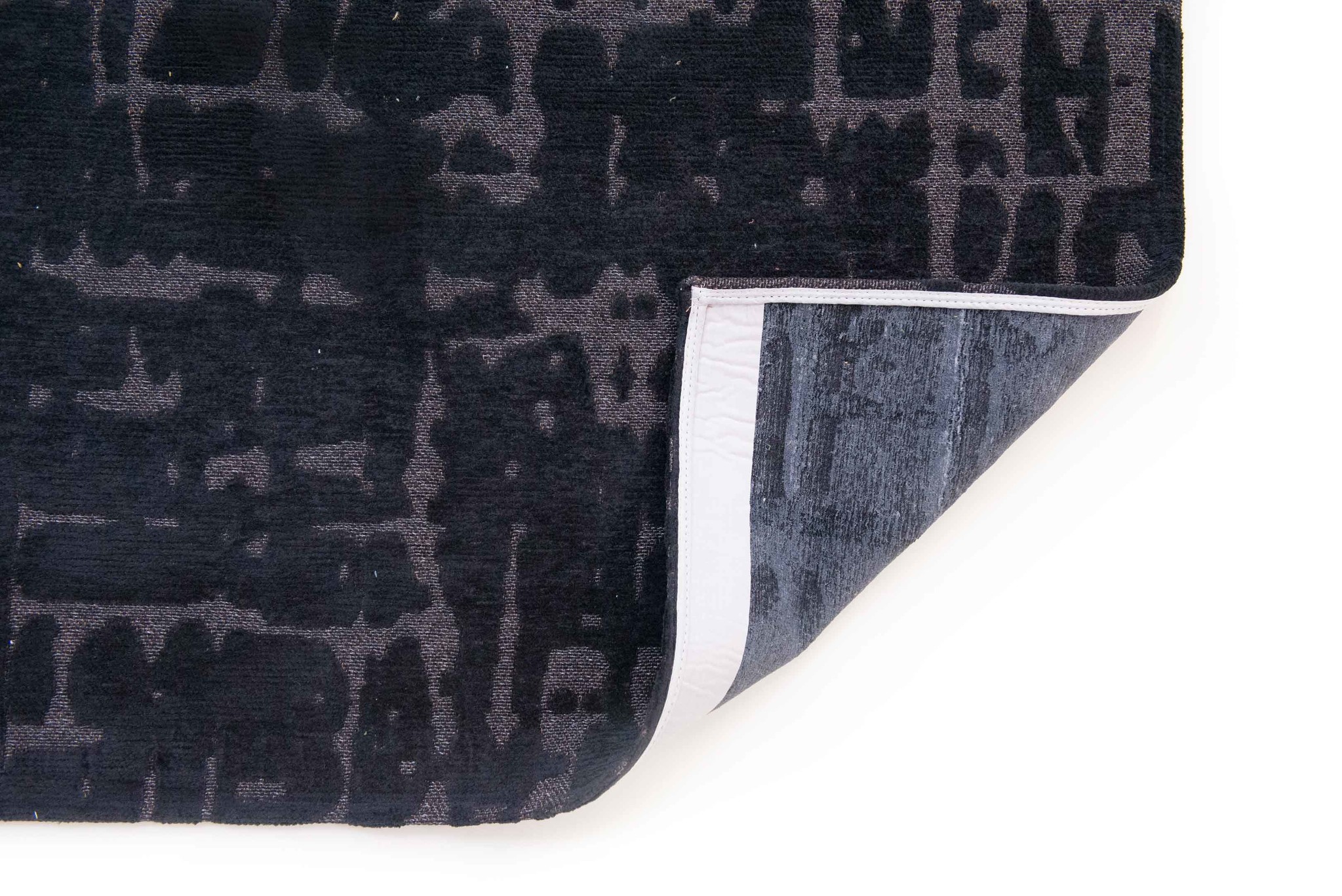 Baobab Black Water Rug | Size: 170 × 240 cm