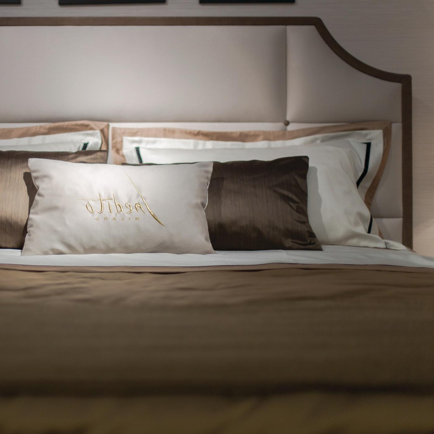 Tiffany Bed