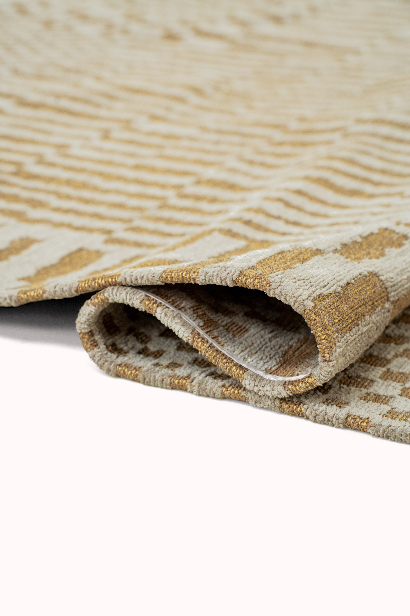 Erg Rug | Size: 140 × 200 cm