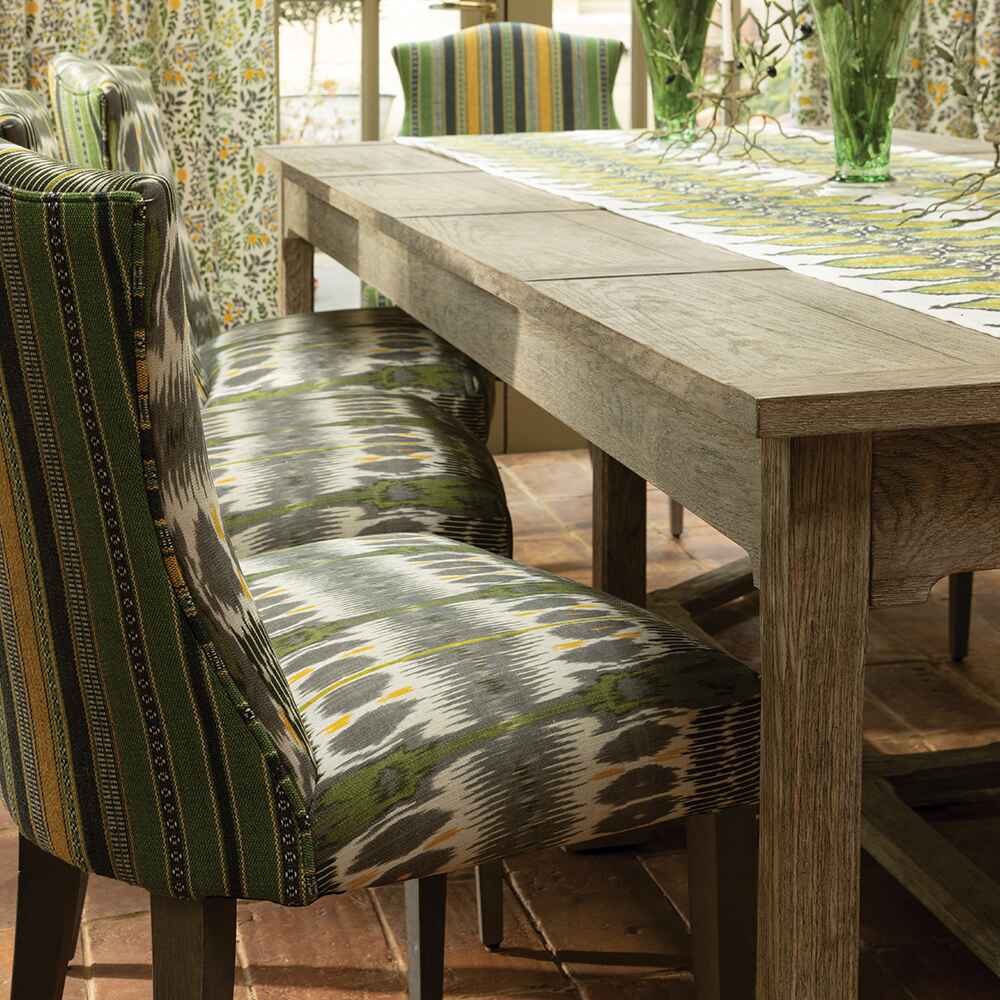 Hawford Dining Table