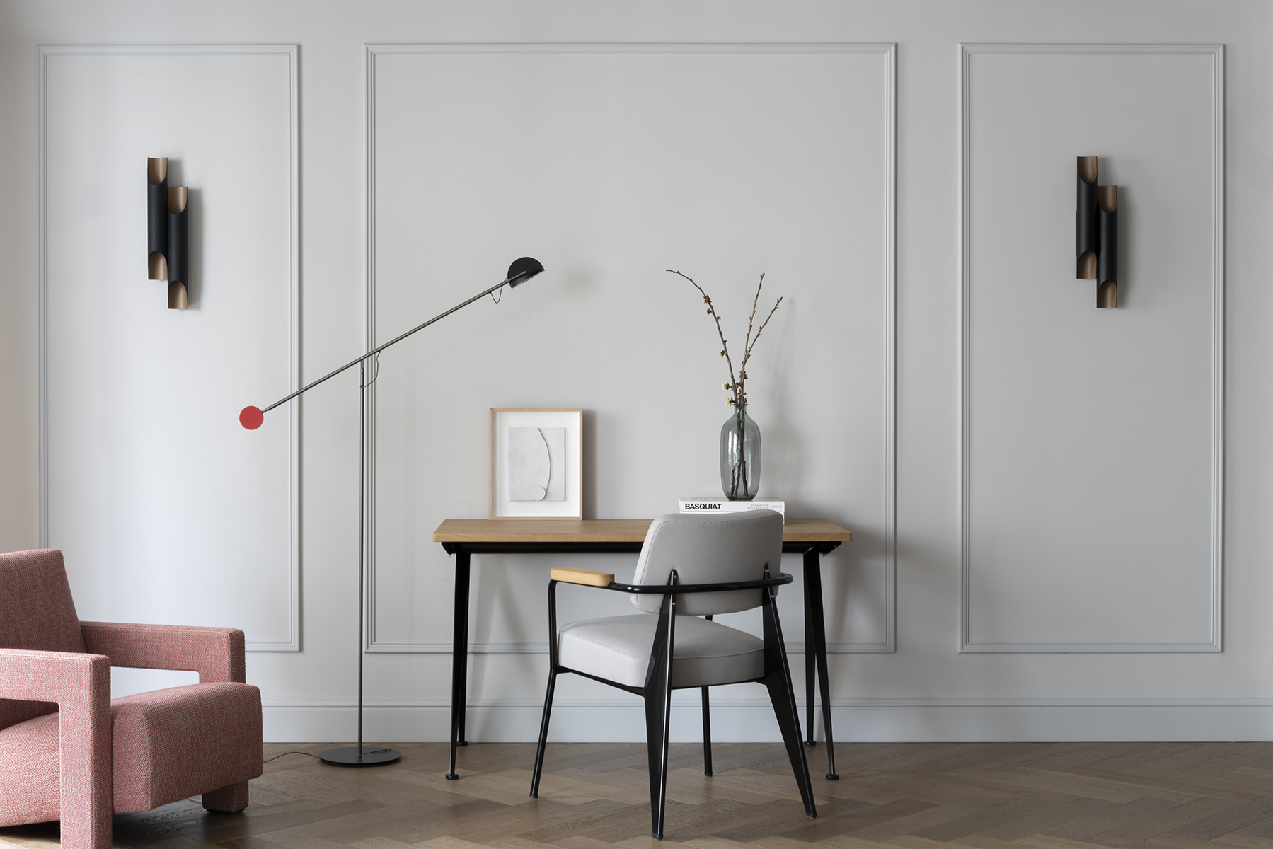 Bold Wall Lamp