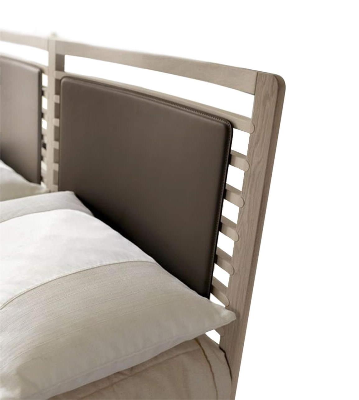Essentia Bed | Finishing: Grey solid walnut