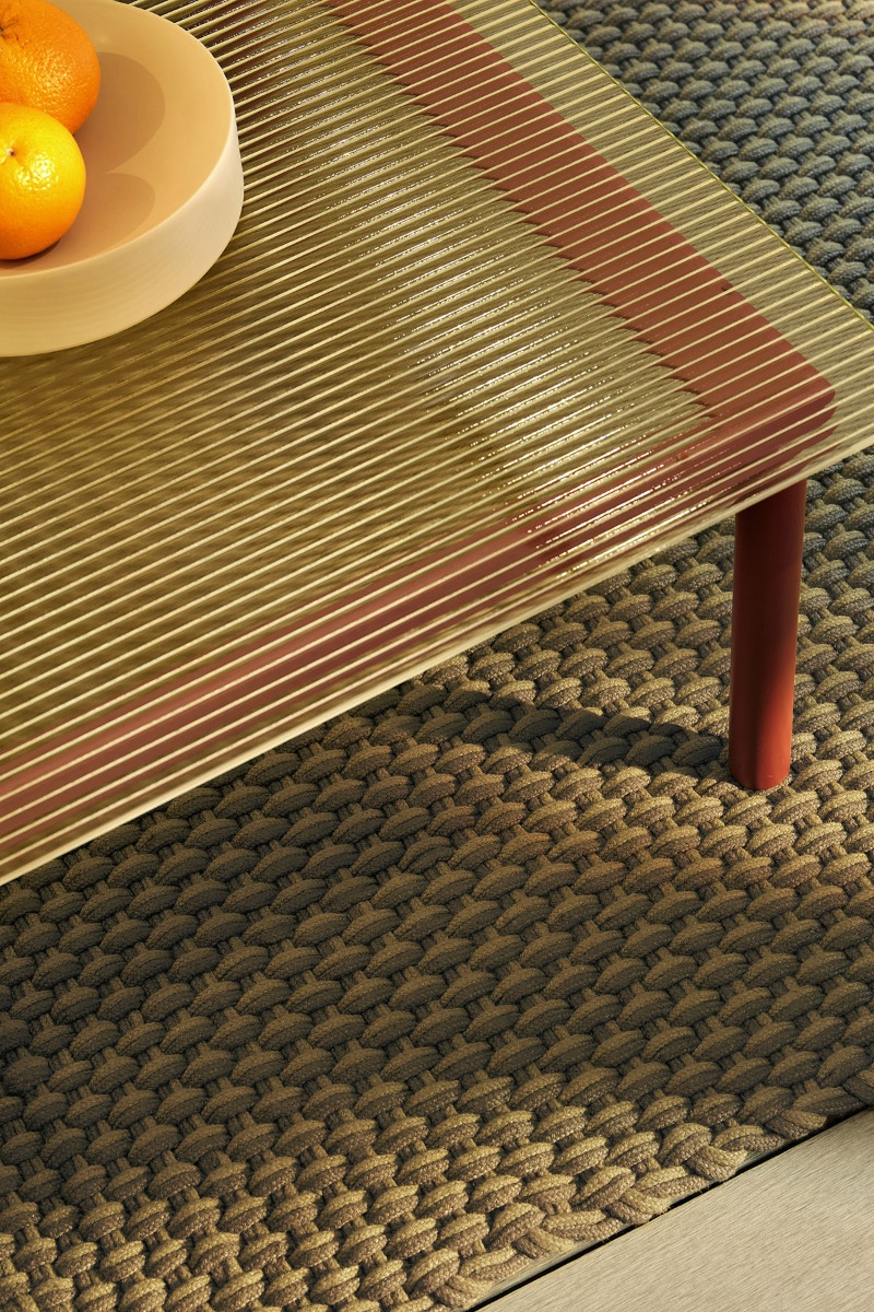 Lace Outdoor Rug | Size: 200 × 280 cm