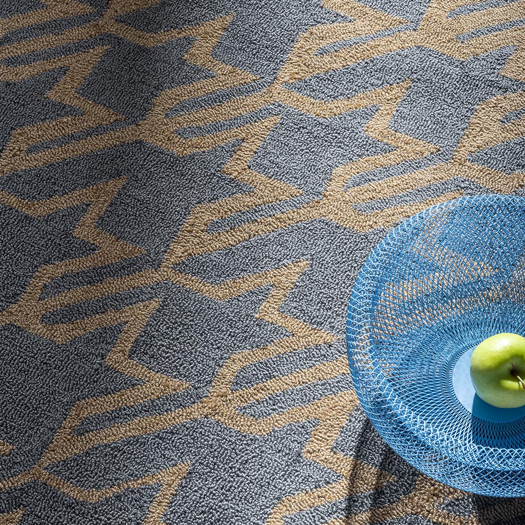 Houndstooth Washed Blue Outdoor Rug | Size: 250 × 350 cm