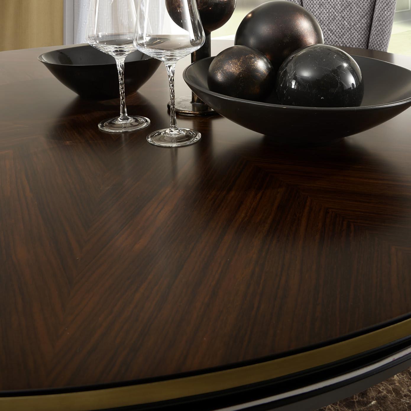Round Dining Table | Configuration: With Lazy Susan Round Dining Table | Configuration: With Lazy Susan