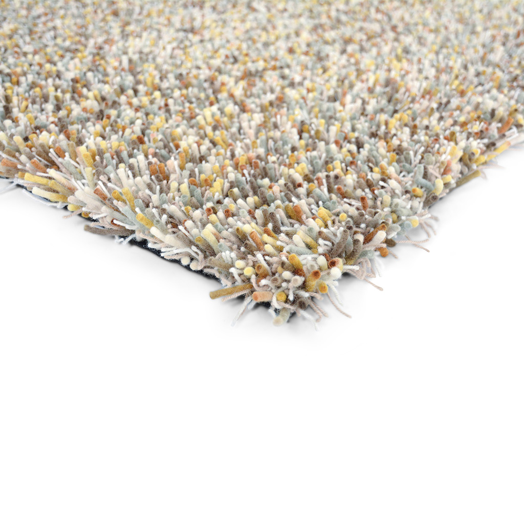 Young Rug | Size: 250 × 350 cm