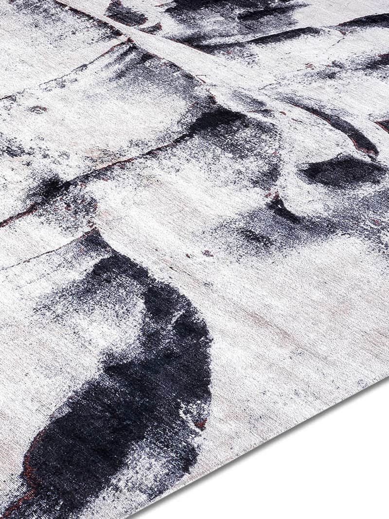 Black & White Rug | Size: 140 × 210 cm