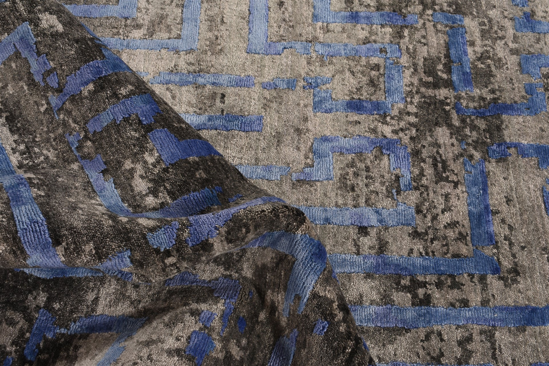 Bamboo Silk Abstract Rug
