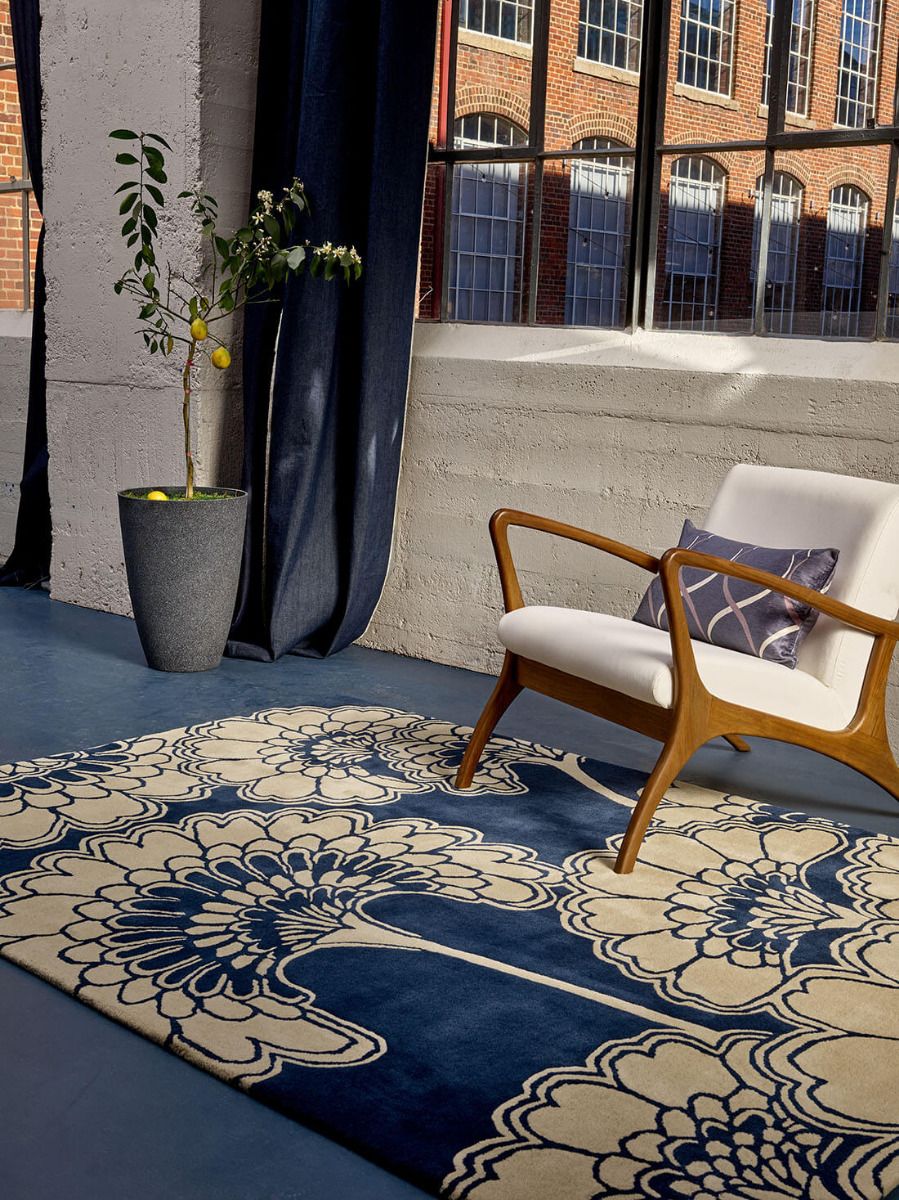 Japanese Floral Rug | Size: 200 × 280 cm