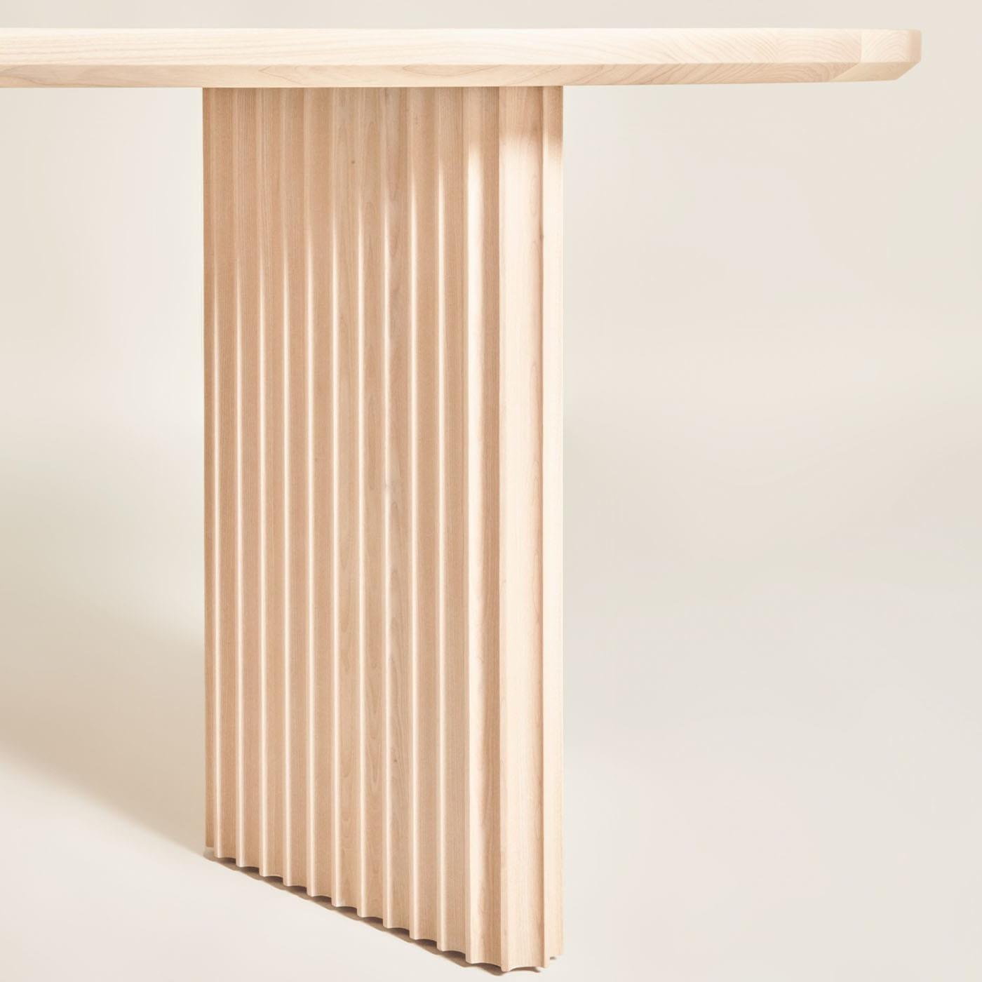 Basalto Table